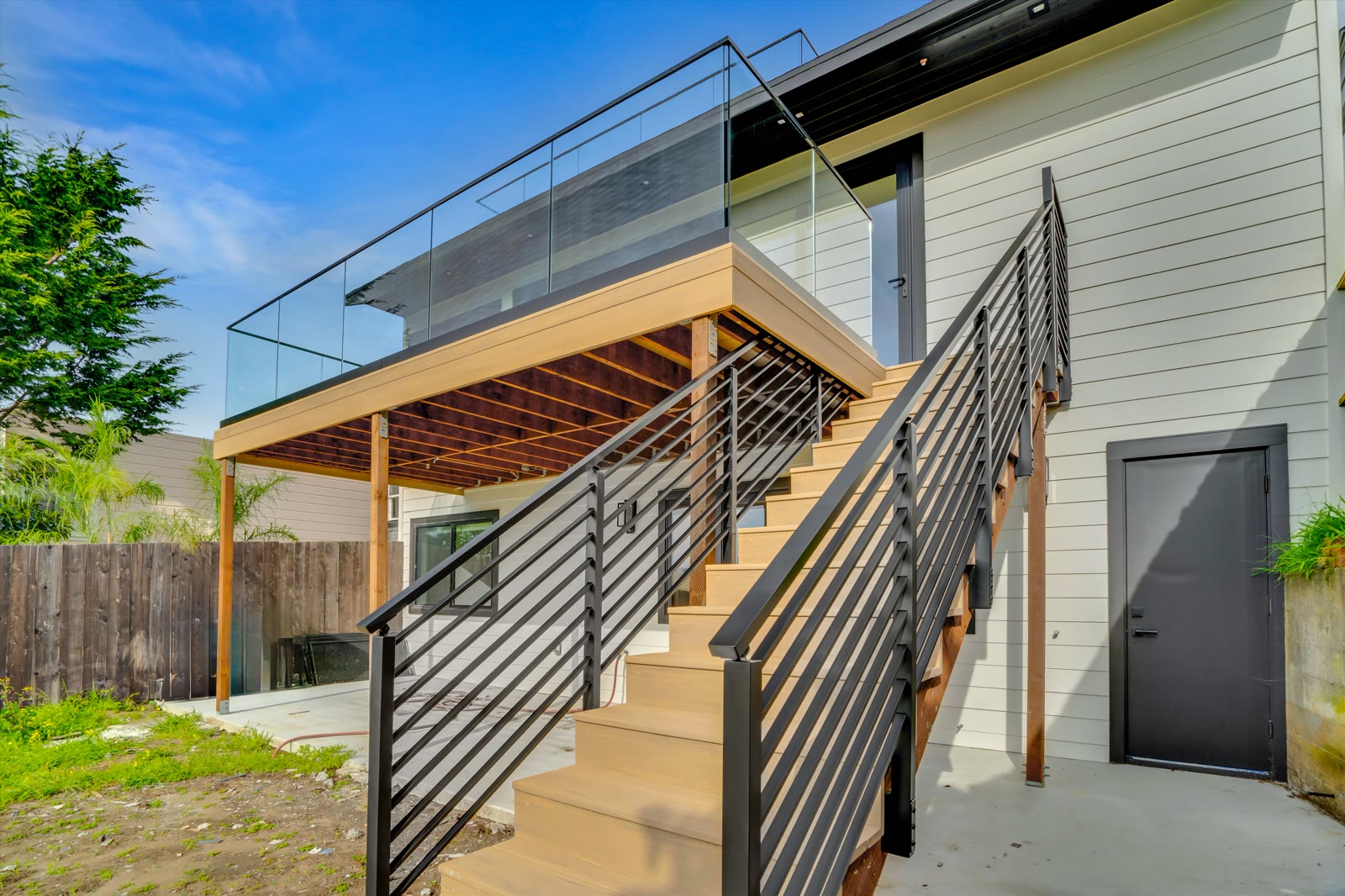 San Francisco horizontal deck stair railing by Bay Area Railings